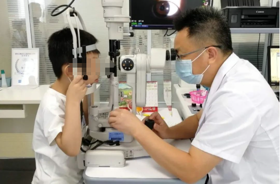 眼检查
