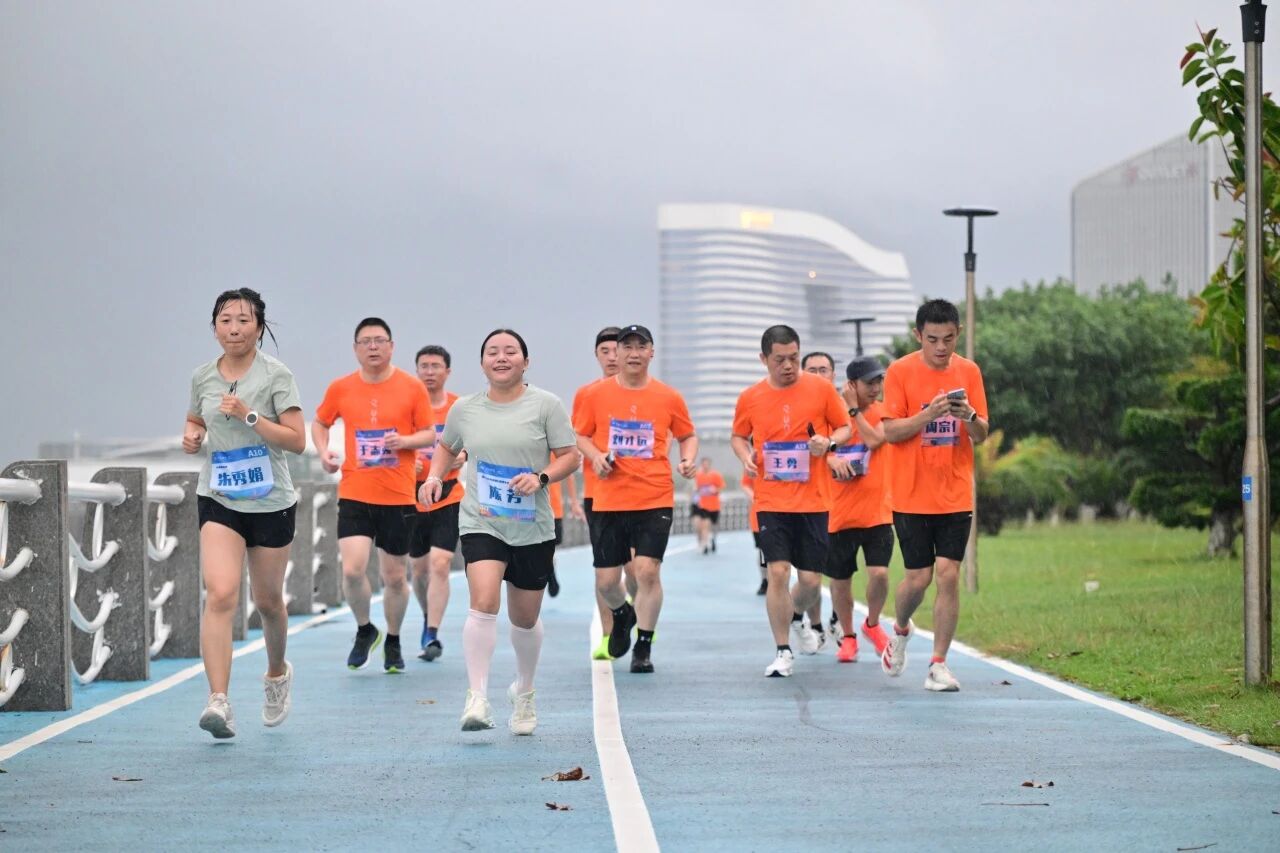 公益晨跑活动