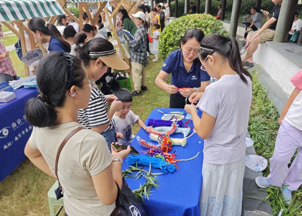 偕来莫愁 共筑睛彩 | 南京华厦眼科暖心助力第二十届莫愁烟雨文化展演暨关爱妇女儿童心理健康主题活动