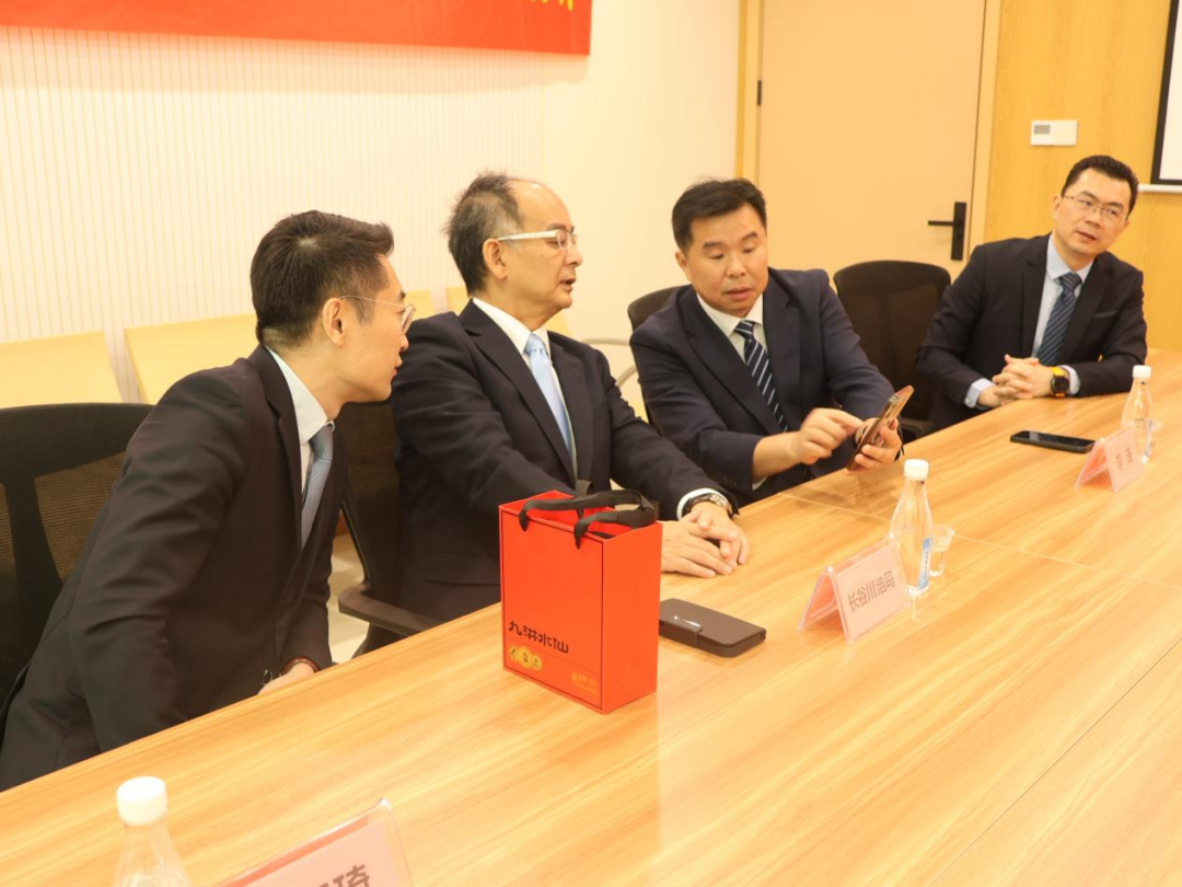 查看近防校筛设备使用,关注青少年眼健康