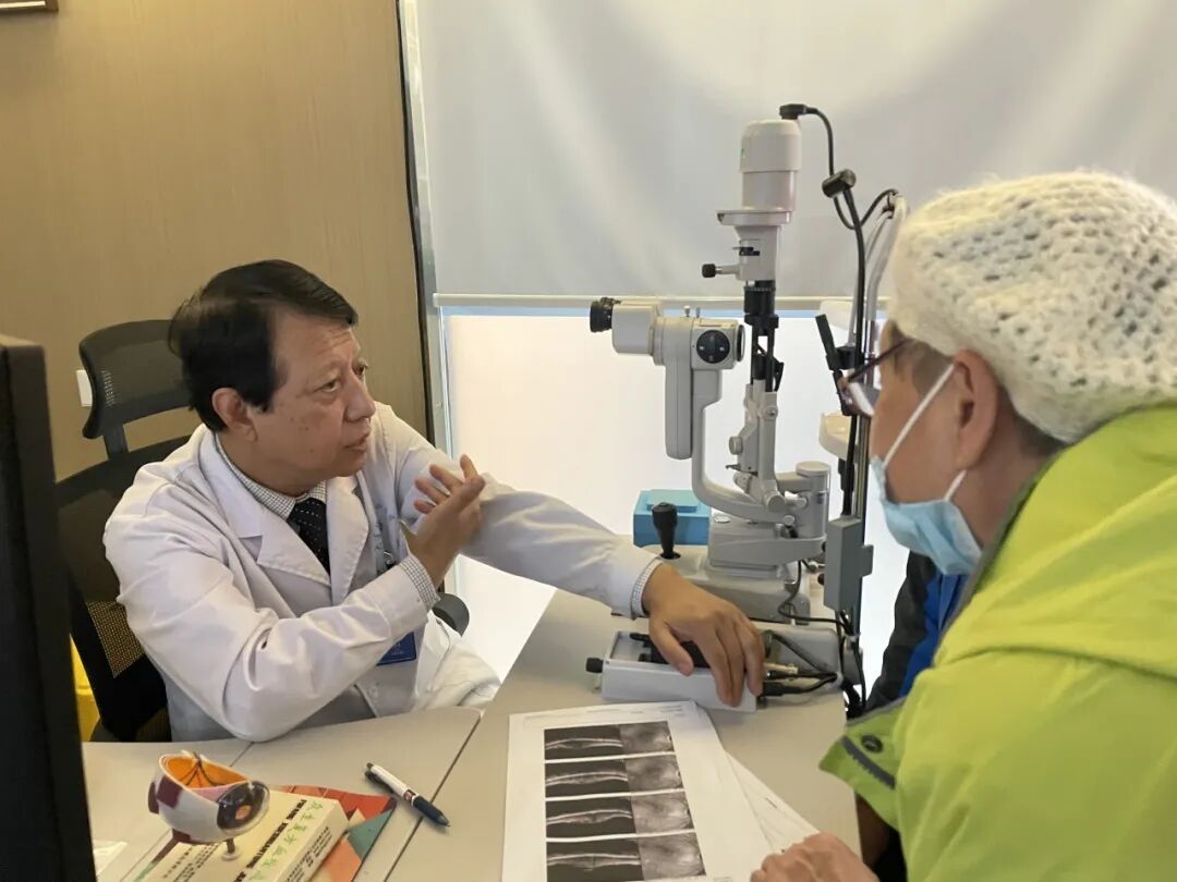 周院长还详细介绍了“糖网病”的不同分期及对应的治疗手段