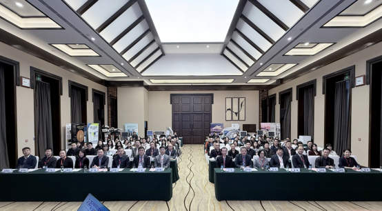 “2025中国民族卫生协会第三届白内障学术年会”在渝州宾馆隆重召开