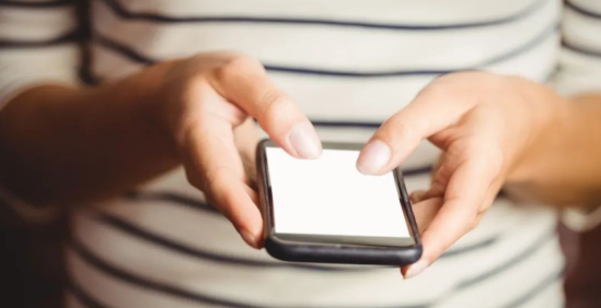 合肥华厦名人眼科 | 这个年龄，是成年人视力下降的“危险期”，一个办法可以解决