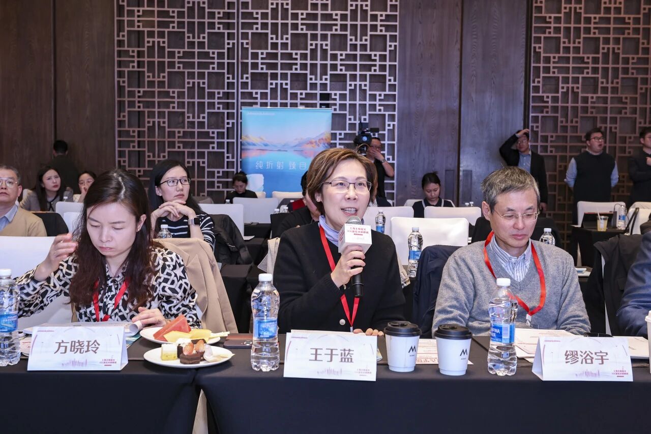 上海市眼病防治中心王于蓝教授